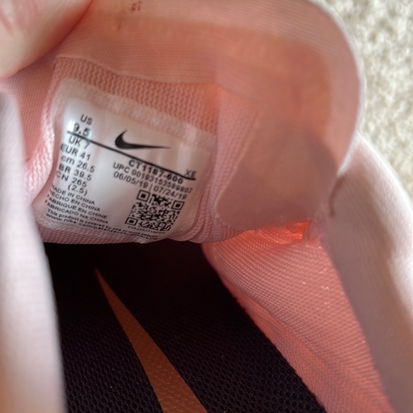 Nike Air Zoom Pegasus 360 Pink Sneakers - Picture 10 of 12